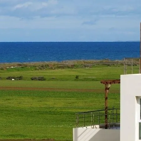 Ev | Cyprus - Καζιβερά